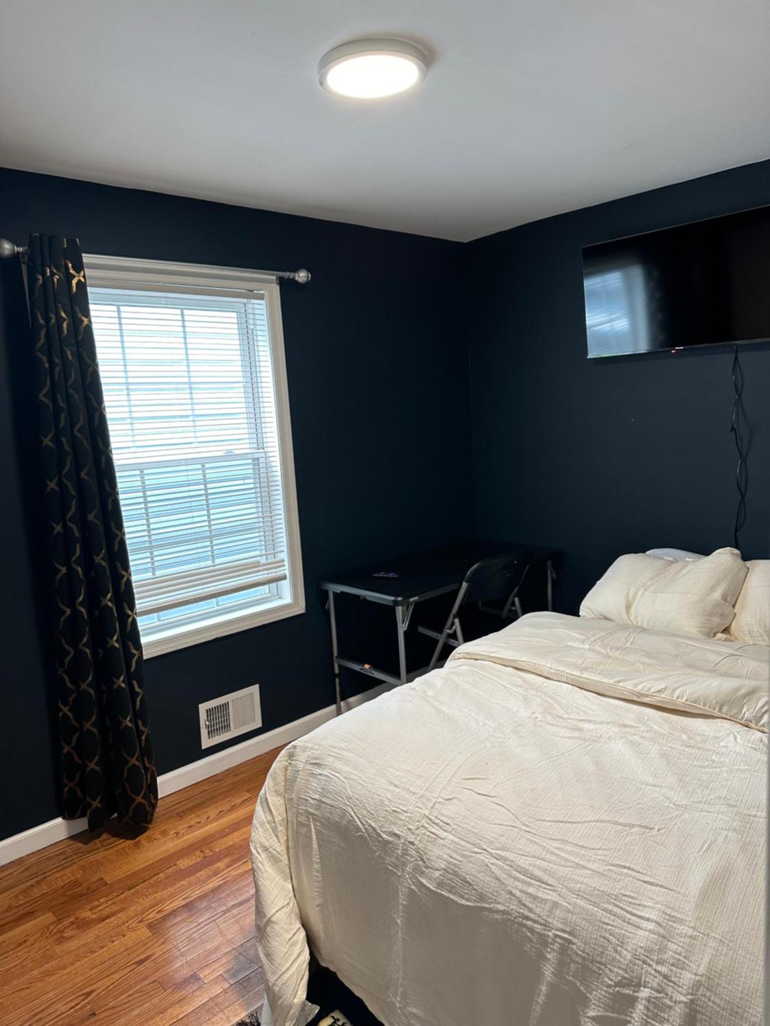 Fidelia Crystal Room, Queen Bed Minutes From Newark Liberty International Airport And Newark Penn Station 欧文顿 外观 照片